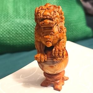Agate Stone Sphere with handcarved wooden Foo Dog figurine & stand